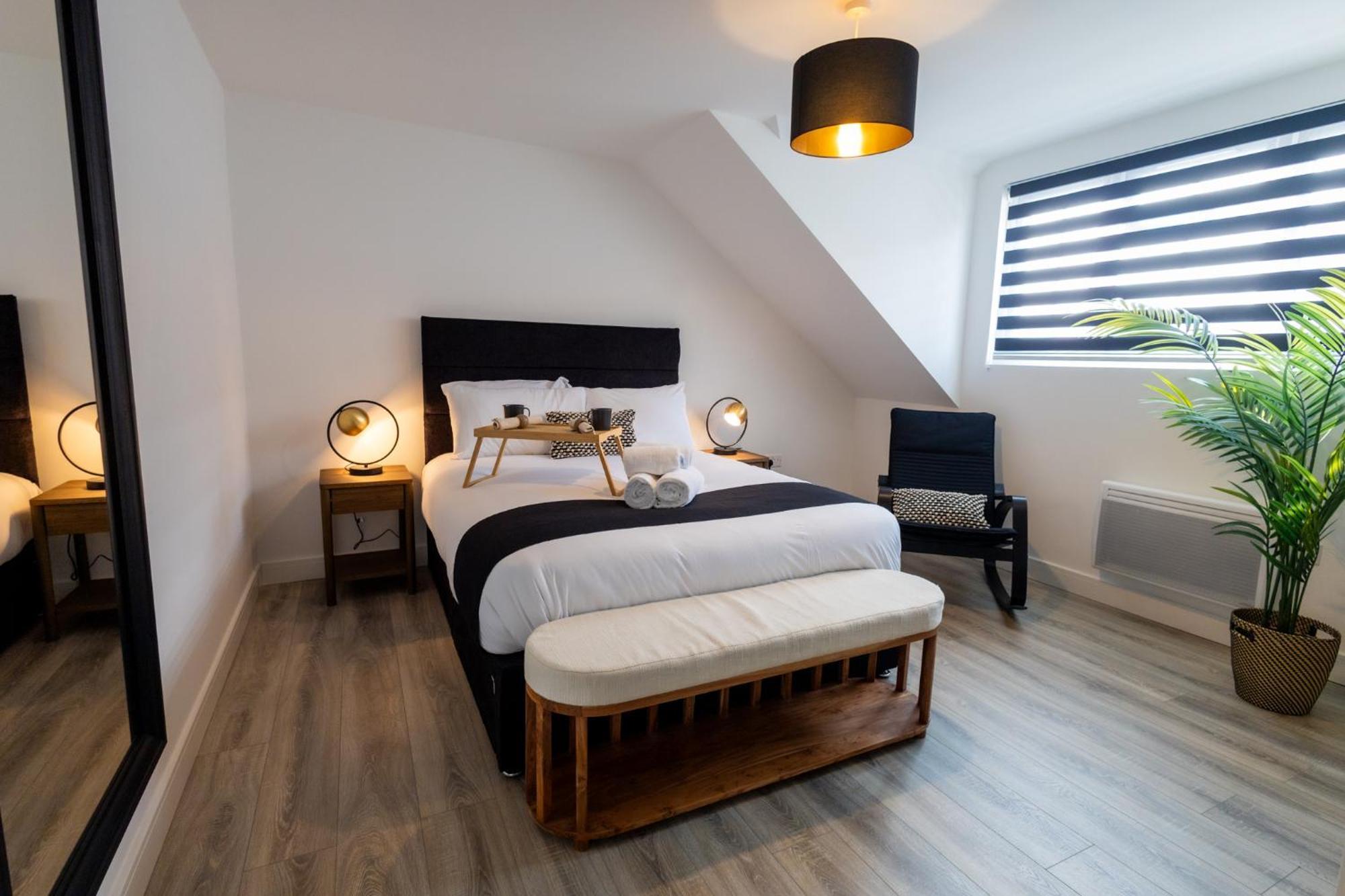 Contemporary 3Br Flat In Watford Leilighet Watford  Eksteriør bilde