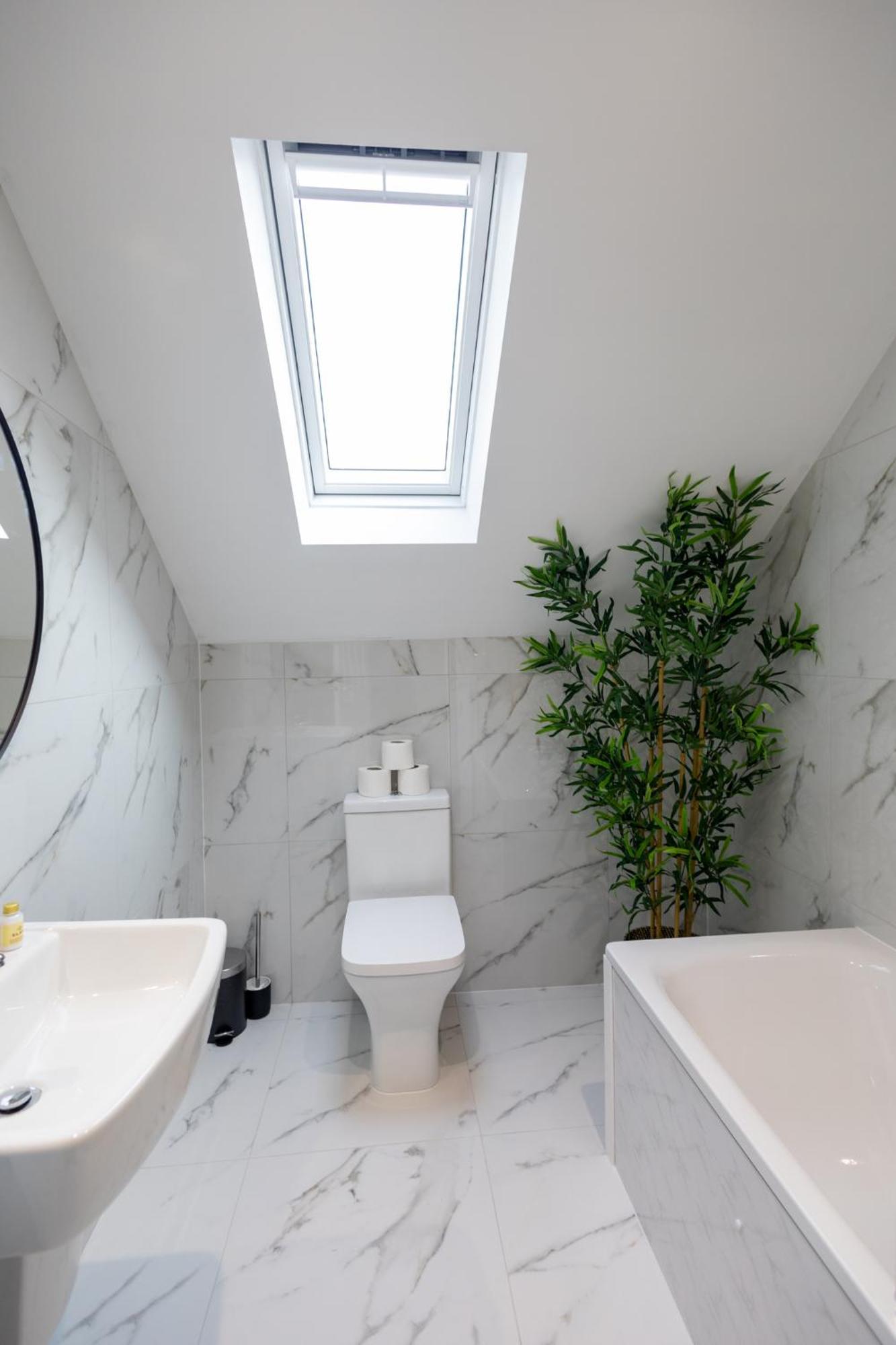 Contemporary 3Br Flat In Watford Leilighet Watford  Eksteriør bilde
