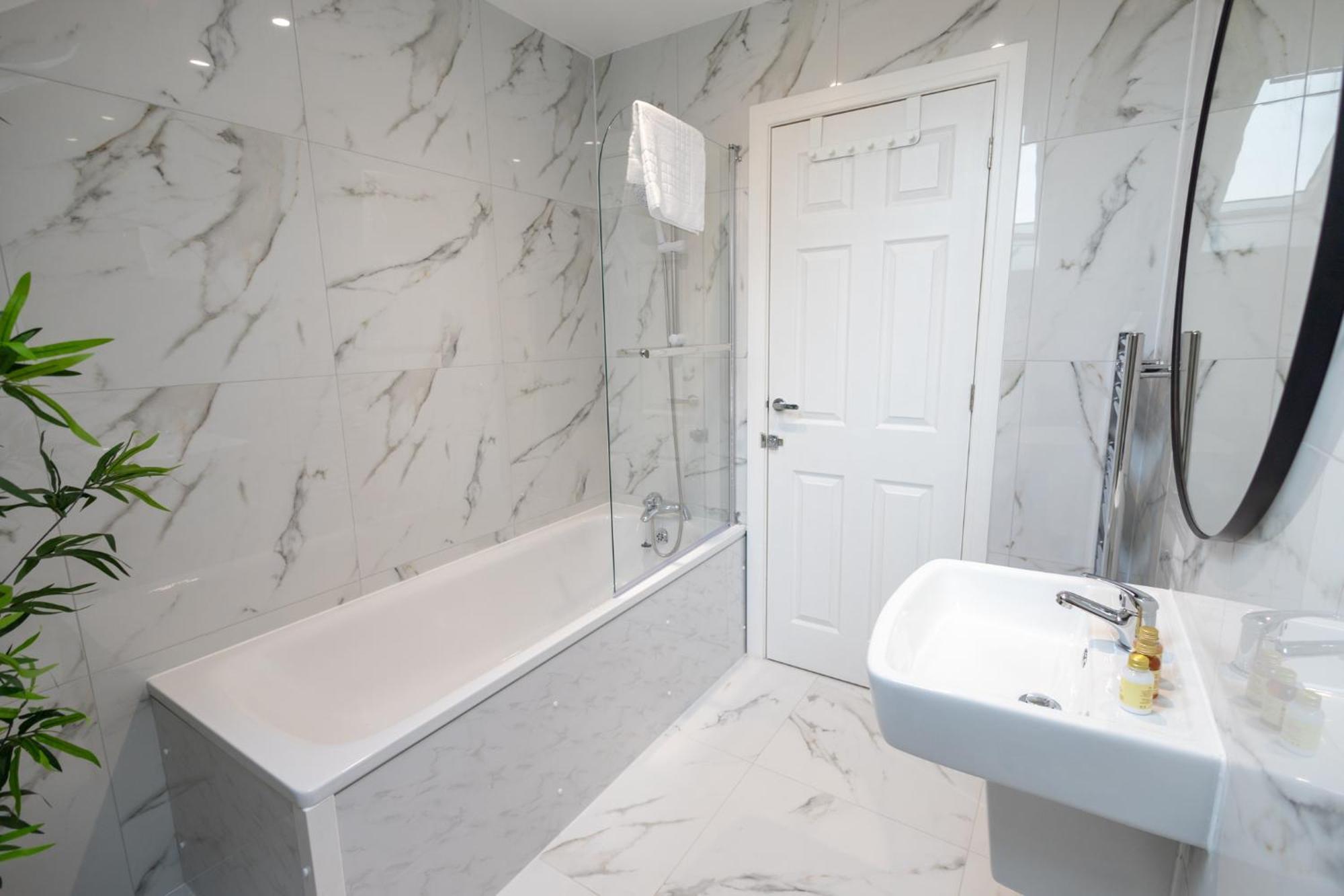 Contemporary 3Br Flat In Watford Leilighet Watford  Eksteriør bilde